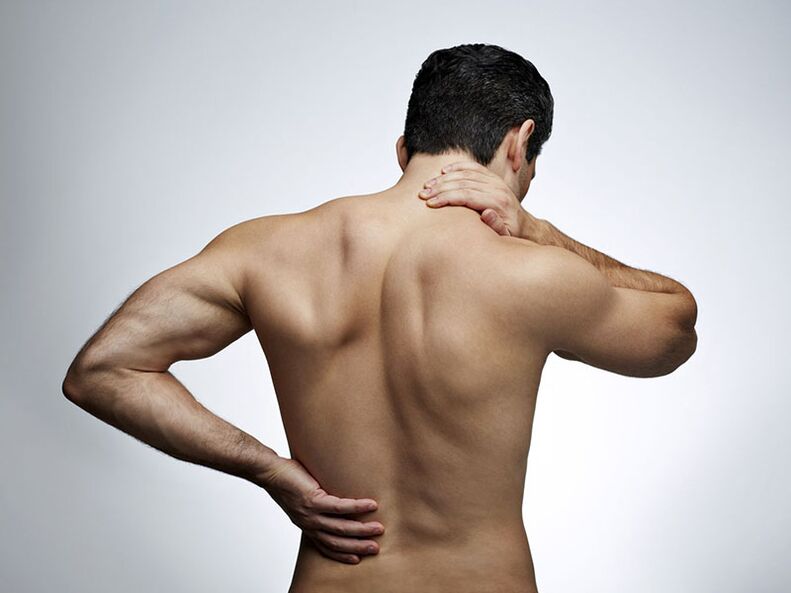 D'Haaptrei Symptomer vun Osteochondrose sinn Péng am Hals, zréck an ënnen zréck. 